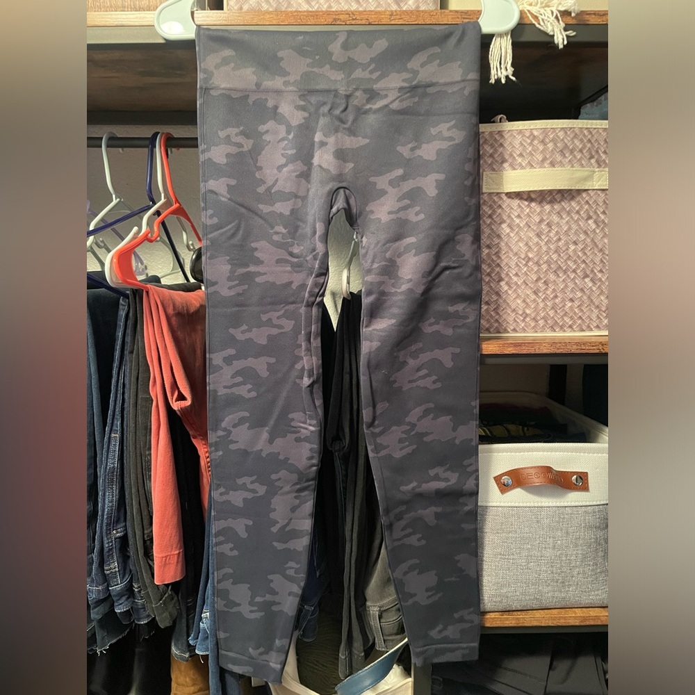 Spanx camo legging